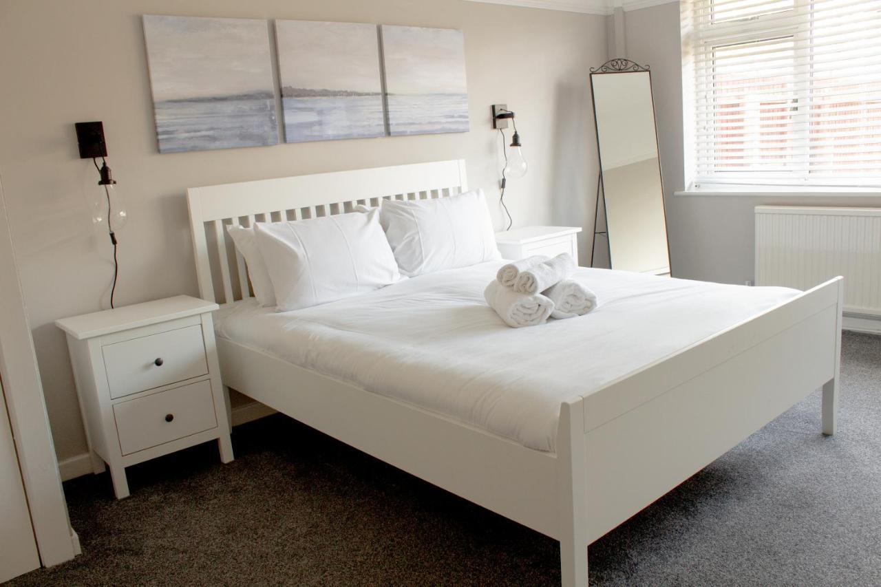 Cosy 3Bed Bungalow In West Kirby, Free Parking Frankby Luaran gambar