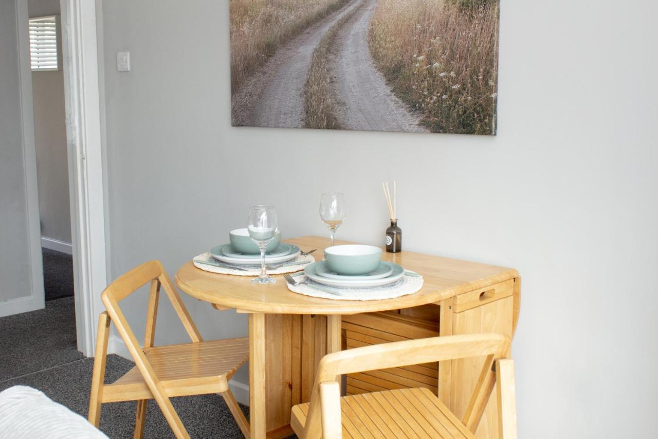 Cosy 3Bed Bungalow In West Kirby, Free Parking Frankby Luaran gambar