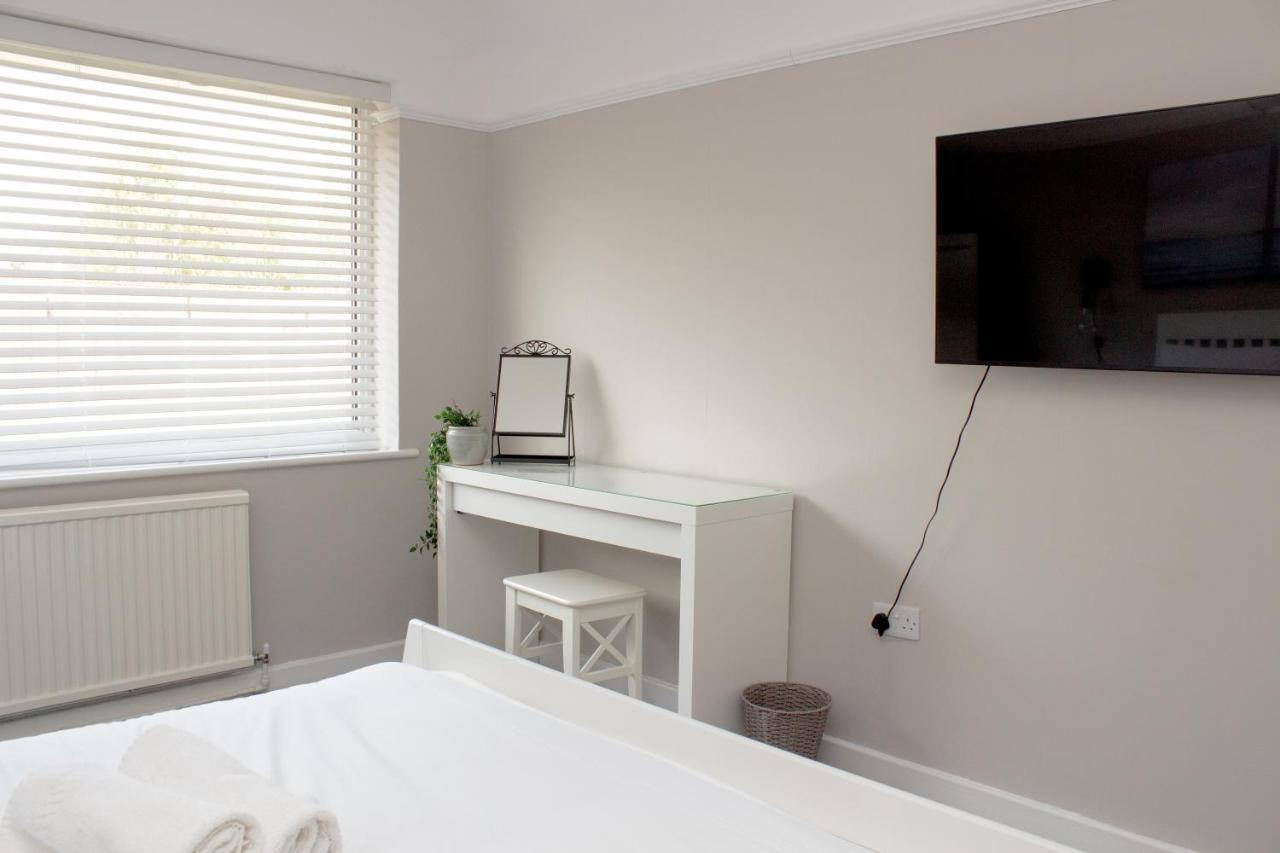 Cosy 3Bed Bungalow In West Kirby, Free Parking Frankby Luaran gambar